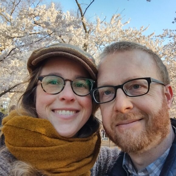 Meet your Posher, Ava - Picture 1 of 2